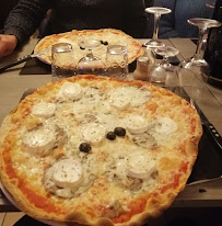 Plats et boissons du Pizzeria La Voltera à Châteauneuf-du-Faou - n°2