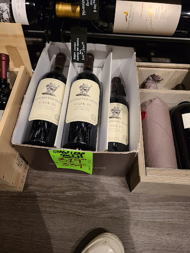 Wine Store «Happy Wine in the Grove», reviews and photos, 2833 Bird Ave, Miami, FL 33133, USA