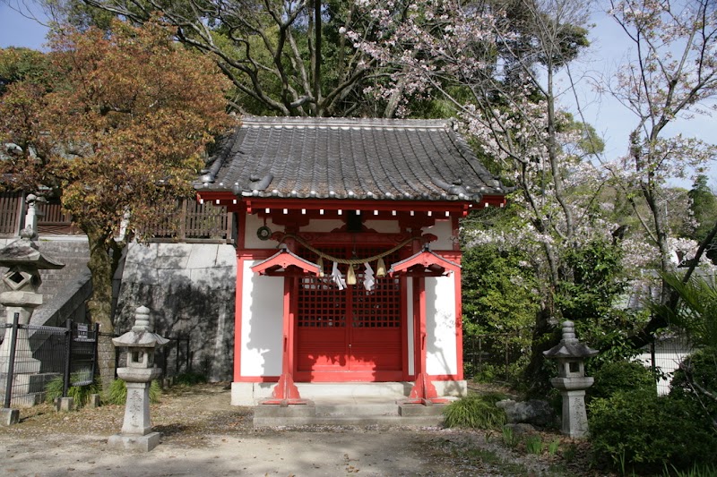 泉邸今中稲荷神社