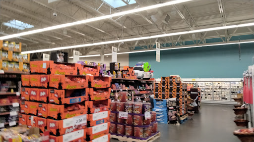 Grocery Store «Hy-Vee», reviews and photos, 1500 Central Park Commons Dr, Eagan, MN 55121, USA