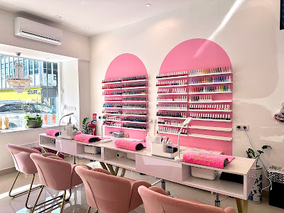 Helia Nails à Paris