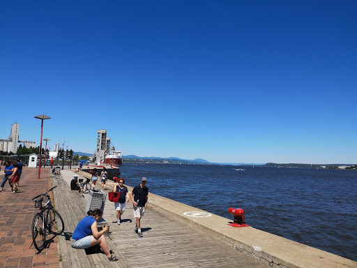 Fishing pier Québec