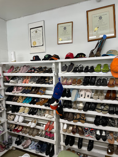 Thrift Store «Robin Hood Shop», reviews and photos, 416 High St, Cambridge, MD 21613, USA