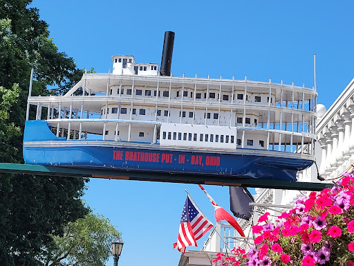 Bar «The Boathouse Bar and Grill», reviews and photos, Hartford Ave Hartford Ave, Put-In-Bay, OH 43456, USA