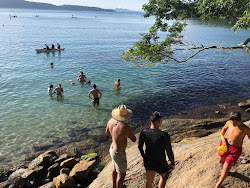 Praia da Miseria'in fotoğrafı kısa, düz kıyı şeridi ile birlikte
