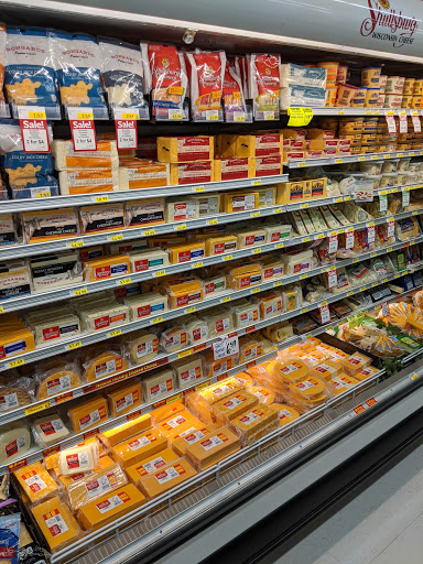 Grocery Store «Fareway Grocery», reviews and photos, 831 S Oak Ave, Owatonna, MN 55060, USA