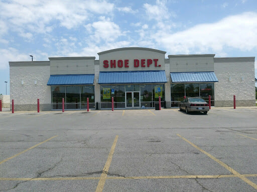 Shoe Dept., 1521 Union Gas Rd, Parsons, KS 67357, USA, 