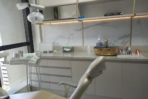 Martins Odontologia | Implante dentário| Vitória - ES image