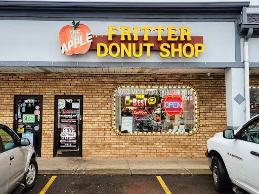 Donut Shop «Apple Fritter Donut Shop», reviews and photos, 741 E 9 Mile Rd, Ferndale, MI 48220, USA