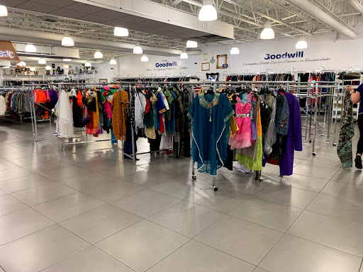 Thrift Store «Goodwill», reviews and photos, 4410 W 16th Ave, Hialeah, FL 33012, USA