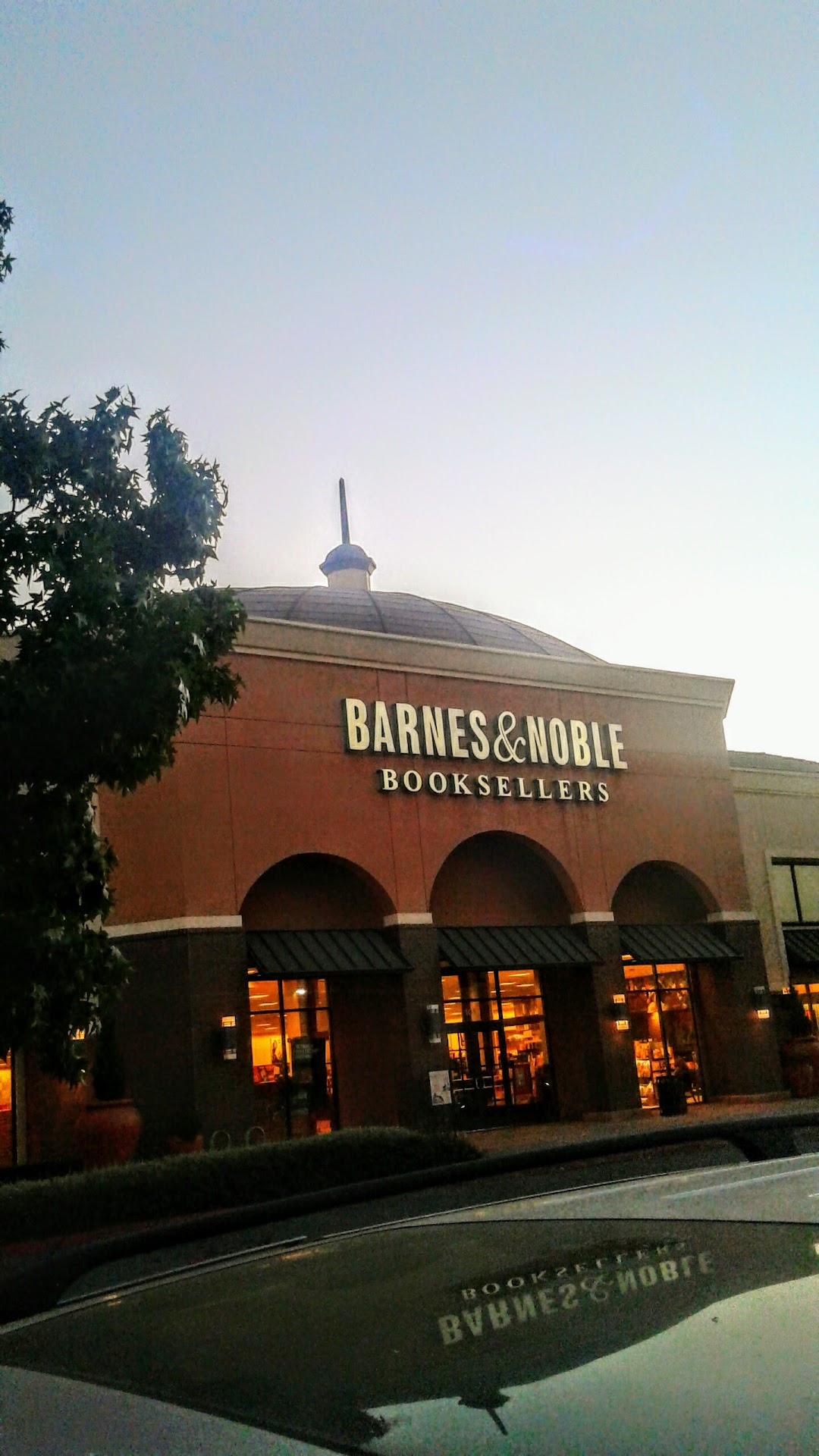 Barnes & Noble