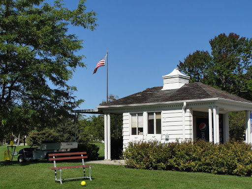 Public Golf Course «Lake Park Golf Course», reviews and photos, 3133 E Newberry Blvd, Milwaukee, WI 53211, USA