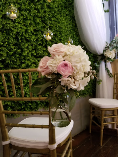 Florist «Parisian Bridal & Flowers», reviews and photos, 7924 Gateway Blvd E #150a, El Paso, TX 79915, USA