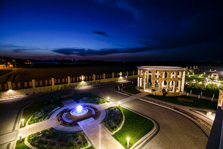 Hotel & Restauracja Coloseum Kruhel Pełkiński 72, 37-500 Jarosław, Polska