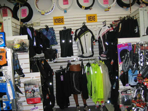 Bicycle Store «Midwest Cyclery», reviews and photos, 117 E Front St, Wheaton, IL 60187, USA