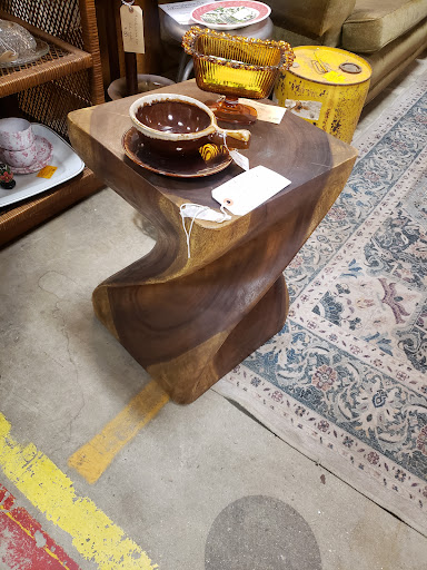 Thrift Store «Second Chances Thrift Store», reviews and photos, 49 Glendale Ave, Asheville, NC 28803, USA