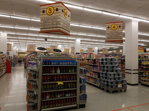 Grocery Store «Shoppers», reviews and photos, 6200 Little River Turnpike, Alexandria, VA 22312, USA