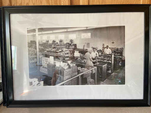 Produce Market «Mill City Market Place», reviews and photos, 829 SW 1st St, Mill City, OR 97360, USA