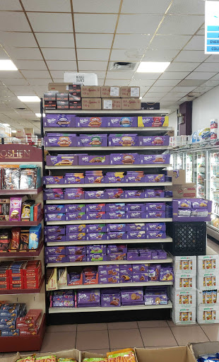 Grocery Store «Euro Market», reviews and photos, 30-42 31st St, Astoria, NY 11102, USA