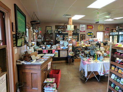 Grocery Store «Troutt Old Time General Store And Market», reviews and photos, 433 N 4th St, Paducah, KY 42001, USA