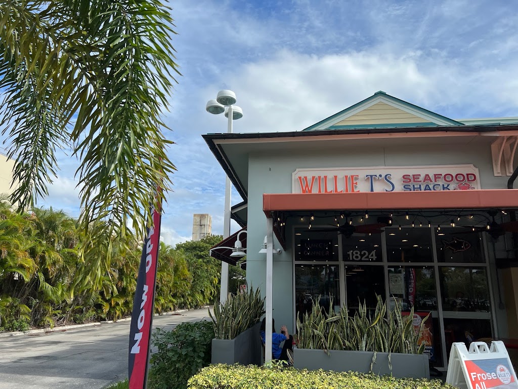 Willie T's Seafood Shack 33316