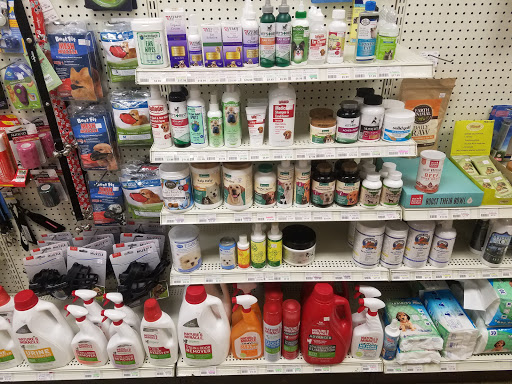 Pet Supply Store «Pet Town», reviews and photos, 1948 SE Lund Ave #101, Port Orchard, WA 98366, USA