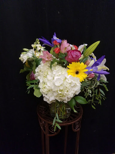 Florist «Ambiance Flowers for All Occasions», reviews and photos, 1731 N Causeway Blvd, Mandeville, LA 70471, USA