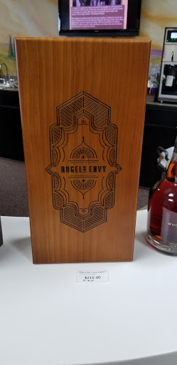 Wine Store «Triphammer Wines & Spirits», reviews and photos, 2255 N Triphammer Rd, Ithaca, NY 14850, USA