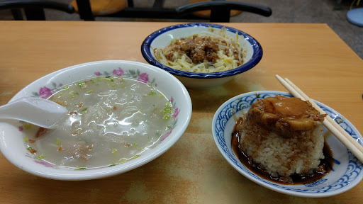 台中市西屯區美食 正宗哈爾濱水餃水湳店 網友評價 菜單 推薦餐點 食記 外送優惠 飢餓黑熊