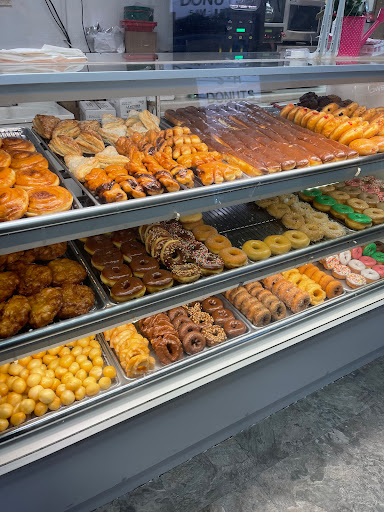 Donut Shop «S H Donuts», reviews and photos, 5313 Manor Rd, Austin, TX 78723, USA