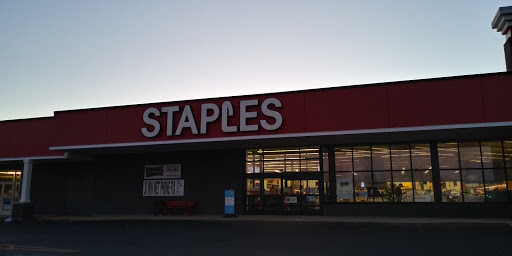 Office Supply Store «Staples», reviews and photos, 991 Providence Hwy, Norwood, MA 02062, USA