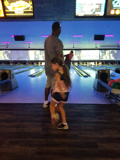 Bowling Alley «Jupiter Lanes», reviews and photos, 350 Maplewood Dr, Jupiter, FL 33458, USA