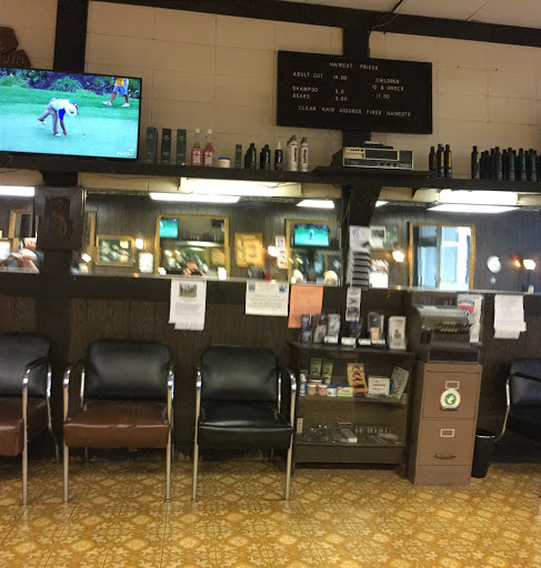 Barber Shop «West Plaza Barber Shop», reviews and photos, 1911 W Galena Blvd, Aurora, IL 60506, USA