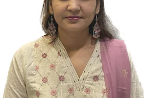 Dr Preeti Vijay best Gynecologist Lady Doctor howrah image
