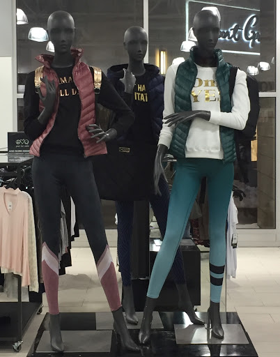 Department Store «Saks OFF 5TH», reviews and photos, 3885 Eagan Outlets Pkwy, Eagan, MN 55122, USA