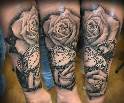 Explore spade tattoo ideas, creative tattoo ideas in Arlington, available at Urbans Tattoo & Piercing Studio