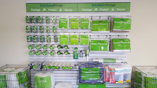 Storage Facility «Extra Space Storage», reviews and photos, 991 Milwaukee Ave, Deerfield, IL 60015, USA