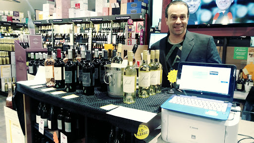 Shopping Mall «Fifth and Alton», reviews and photos, 1100 6th St, Miami Beach, FL 33139, USA