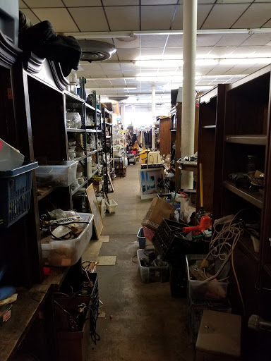 Antique Store «Englishtown Antiques & Used», reviews and photos, 42 Main St, Englishtown, NJ 07726, USA