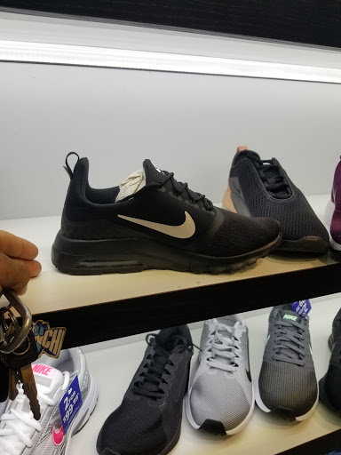 Shoe Store «Just For Sports», reviews and photos, 6215 N Andrews Ave, Fort Lauderdale, FL 33309, USA