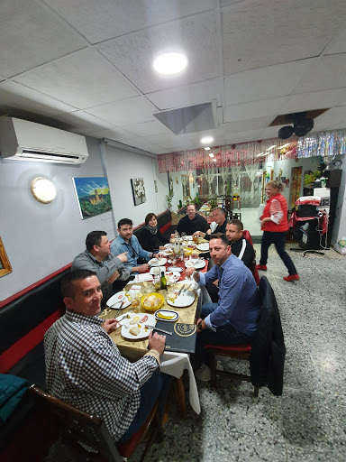 Restaurante Muntenia - Av. Dr. Severo Ochoa, 28, 03503 Benidorm, Alicante, España