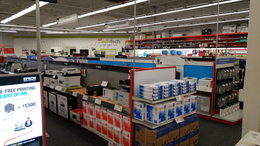 Office Supply Store «Staples», reviews and photos, 1950 W State Rd 426, Oviedo, FL 32765, USA