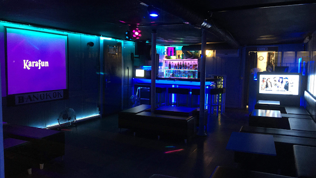 Bangkok, Thai karaoke Bar