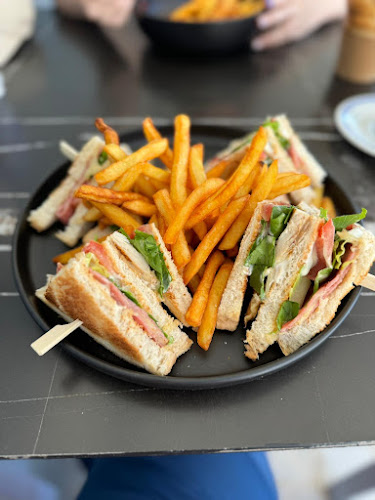 Comentarii opinii despre KATINA STUDIOS FALIRAKI