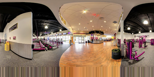 Gym «Planet Fitness», reviews and photos, 1001 SE Tualatin Valley Hwy, Hillsboro, OR 97123, USA
