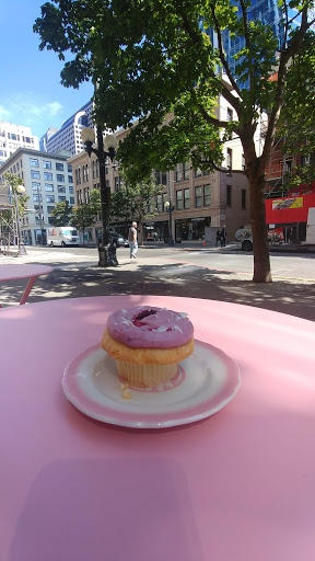 Cafe «Cupcake Royale», reviews and photos, 108 Pine St, Seattle, WA 98101, USA