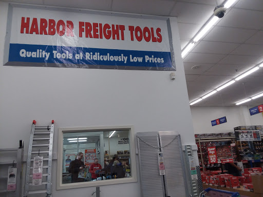 Hardware Store «Harbor Freight Tools», reviews and photos, 712 W Poplar Ave, Collierville, TN 38017, USA