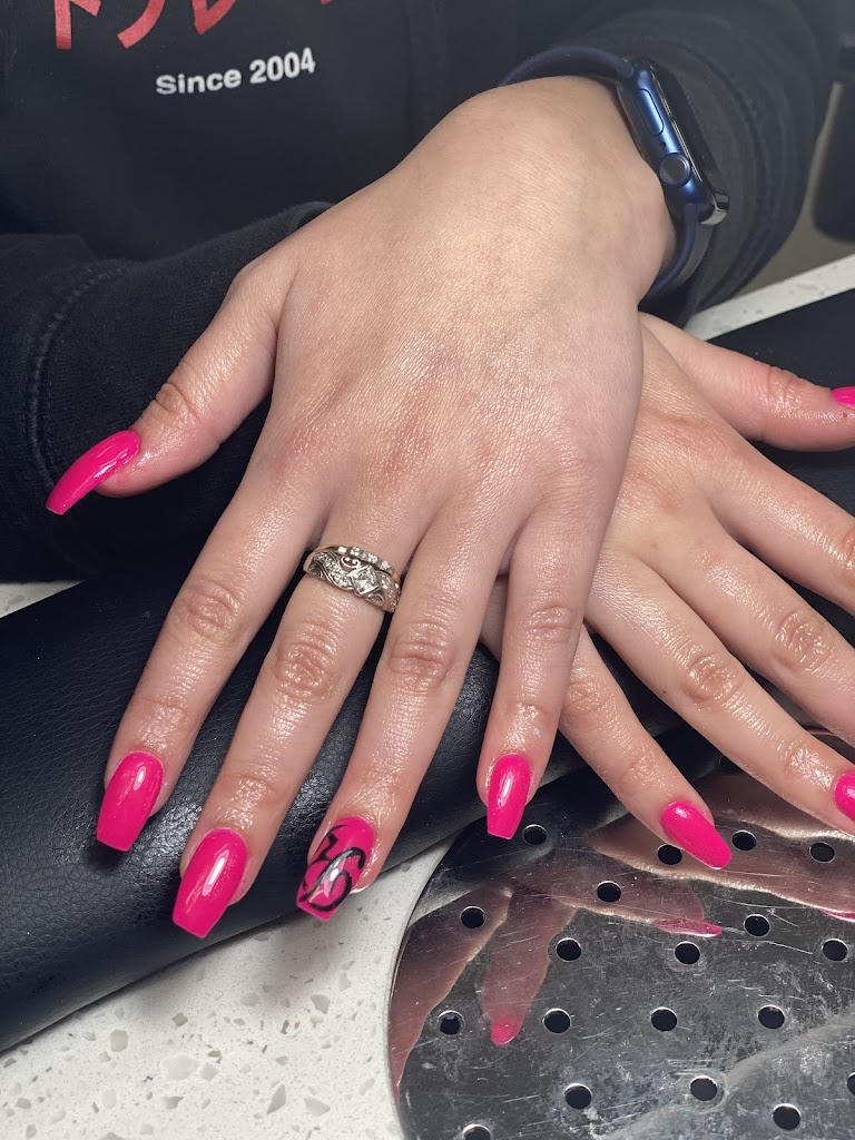 Lynnwood Lashes & Nails 98036