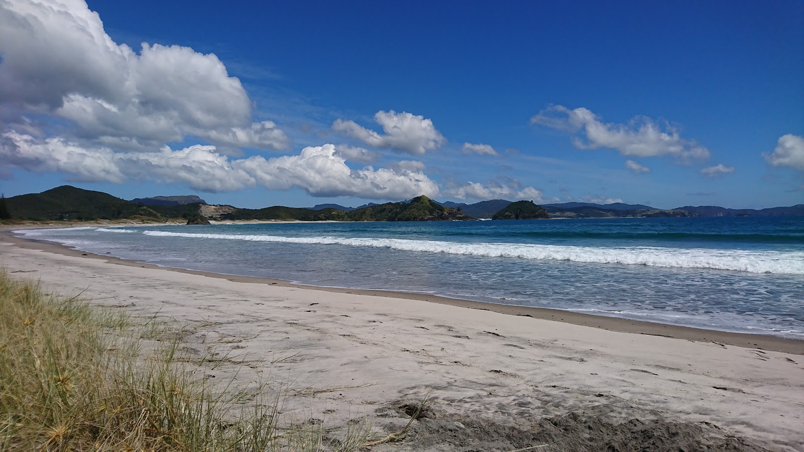 Medlands Beach的照片 带有细腻的米色沙子表面