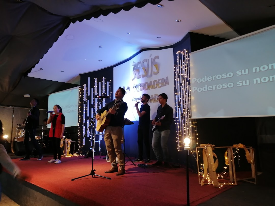 Asambleas de Dios Lluvias de Bendicion Chiquinquira